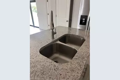 8014 Sunrise Cir, Labelle, FL 33935 - Photo 18