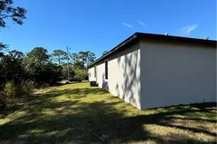 8014 Sunrise Cir, Labelle, FL 33935 - Photo 22