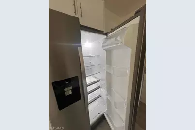 8014 Sunrise Cir, Labelle, FL 33935 - Photo 2