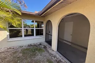 503 NE 24th Pl, Cape Coral, FL 33909 - Photo 2