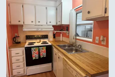 126 Granada St, Fort Myers, FL 33905 - Photo 8