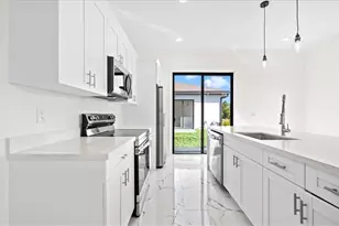 1141 Barfield St E, Lehigh Acres, FL 33974 - Photo 8