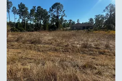 1044 Bells St E, Lehigh Acres, FL 33974 - Photo 4