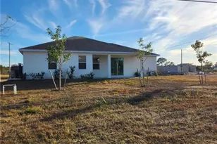 1819 NE 23rd Terrace, Cape Coral, FL 33909 - Photo 2