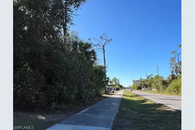 20417 Quesada Ave, Port Charlotte, FL 33952 - Photo 4