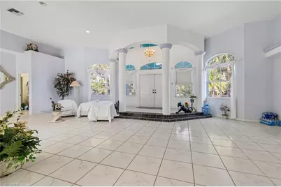 822 Costa Pl, Lehigh Acres, FL 33972 - Photo 8