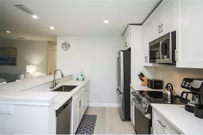 827 E Gulf Dr #E4, Sanibel, FL 33957 - Photo 12