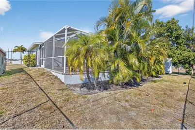 919 NW 6th Pl, Cape Coral, FL 33993 - Photo 34