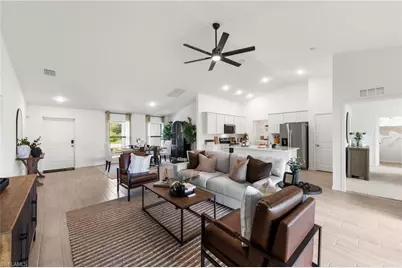 1224 NE 7th Ave, Cape Coral, FL 33909 - Photo 6