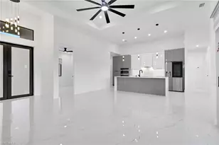 429 Tropicana Pkwy E, Cape Coral, FL 33909 - Photo 4