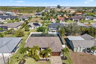 2121 SW 39th Terrace, Cape Coral, FL 33914 - Photo 4