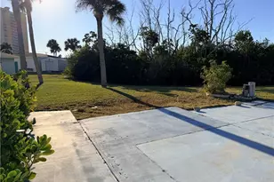 19681 Summerlin 441 Rd, Fort Myers, FL 33908 - Photo 2