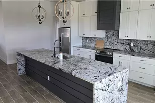 385 Paulcrest Ave, Lehigh Acres, FL 33974 - Photo 2