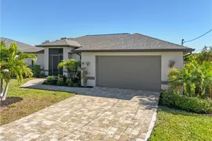 2519 SW 15th Ave, Cape Coral, FL 33914 - Photo 2