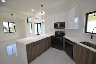2416 Diplomat Pkwy W, Cape Coral, FL 33993 - Photo 20