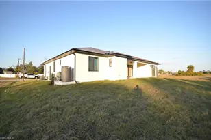 2416 Diplomat Pkwy W, Cape Coral, FL 33993 - Photo 12