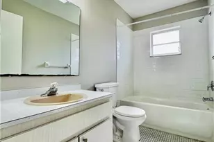 3619 SE 9th Pl, Cape Coral, FL 33904 - Photo 24