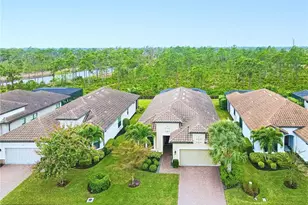 19717 Estero Pointe Ln, Fort Myers, FL 33908 - Photo 2