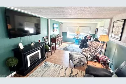 5525 Ben Franklin Ln, North Fort Myers, FL 33917 - Photo 8