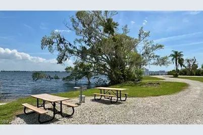 5525 Ben Franklin Ln, North Fort Myers, FL 33917 - Photo 40