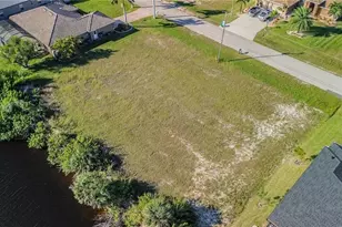 1019 NW 35th Ave, Cape Coral, FL 33993 - Photo 10