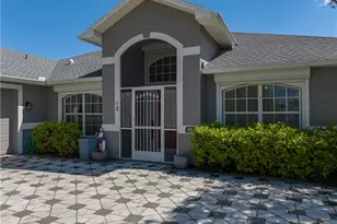 209 SE 20th Ct, Cape Coral, FL 33990 - Photo 6