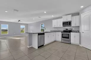 1826 NW 7th Pl, Cape Coral, FL 33993 - Photo 4