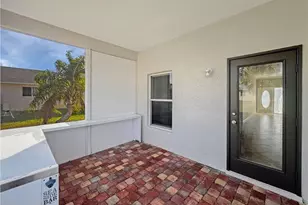 906 Alfreda Ave, Lehigh Acres, FL 33971 - Photo 32