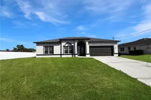 906 Alfreda Ave, Lehigh Acres, FL 33971 - Photo 1