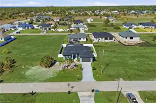 3911 NW 40th Terrace, Cape Coral, FL 33993 - Photo 4