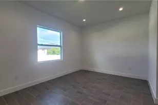 424 SW 28th Ave, Cape Coral, FL 33991 - Photo 16