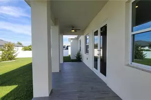 424 SW 28th Ave, Cape Coral, FL 33991 - Photo 30