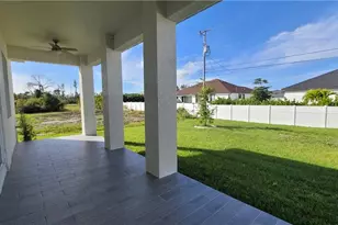 424 SW 28th Ave, Cape Coral, FL 33991 - Photo 32