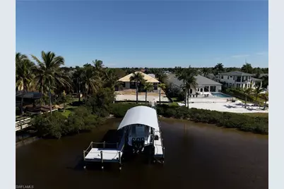6901 Deep Lagoon Ln, Fort Myers, FL 33919 - Photo 6