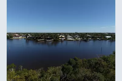 6901 Deep Lagoon Ln, Fort Myers, FL 33919 - Photo 8