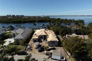 6901 Deep Lagoon Ln, Fort Myers, FL 33919 - Photo 2