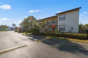 9305 Lake Park Dr, Fort Myers, FL 33919 - Photo 4