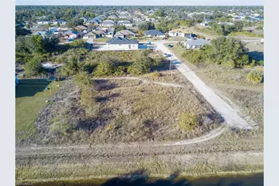 1406 Clyde Ave S, Lehigh Acres, FL 33976 - Photo 6