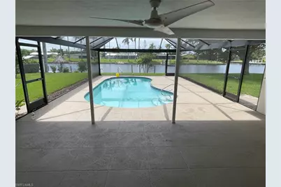 1040 SE 43rd St, Cape Coral, FL 33904 - Photo 2