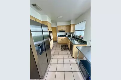 1040 SE 43rd St, Cape Coral, FL 33904 - Photo 4