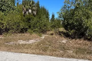 3500 Tropical Point Dr, Saint James City, FL 33956 - Photo 6