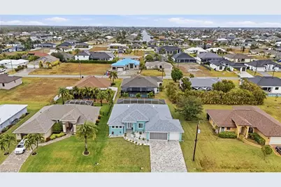 3733 SW 1st Ln, Cape Coral, FL 33991 - Photo 2
