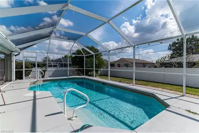 310 SE 47th St, Cape Coral, FL 33904 - Photo 22