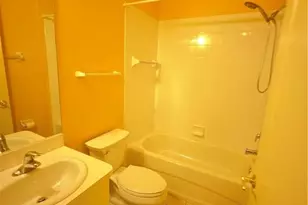 3023 Lake Manatee Ct, Cape Coral, FL 33909 - Photo 10