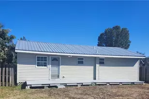 2248 Marina Park Dr, Fort Myers, FL 33905 - Photo 2