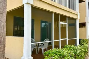 12505 McGregor Blvd, Fort Myers, FL 33919 - Photo 8