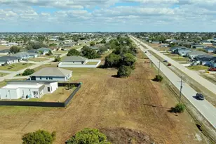 2843 Embers Pkwy W, Cape Coral, FL 33993 - Photo 6