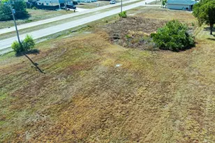 2843 Embers Pkwy W, Cape Coral, FL 33993 - Photo 2