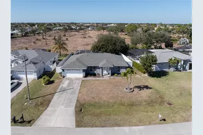 2846 SW 25th Pl, Cape Coral, FL 33914 - Photo 4