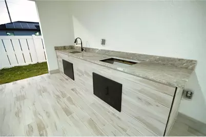 9 NW 12th Pl, Cape Coral, FL 33993 - Photo 16